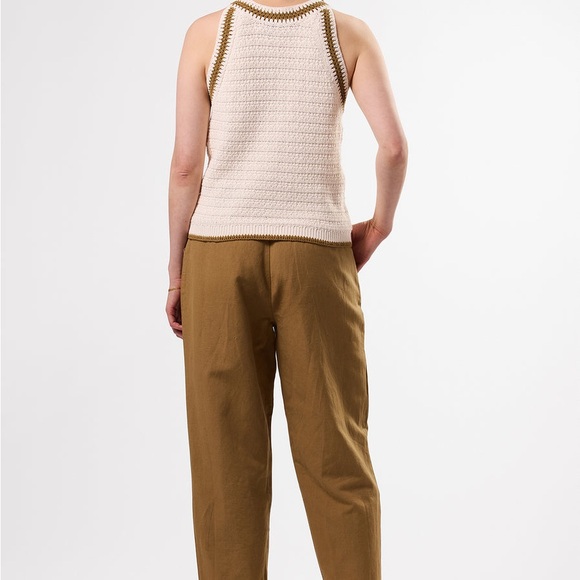 Amour Vert Texture Halter Top - Ivory Elm - Picture 2 of 7